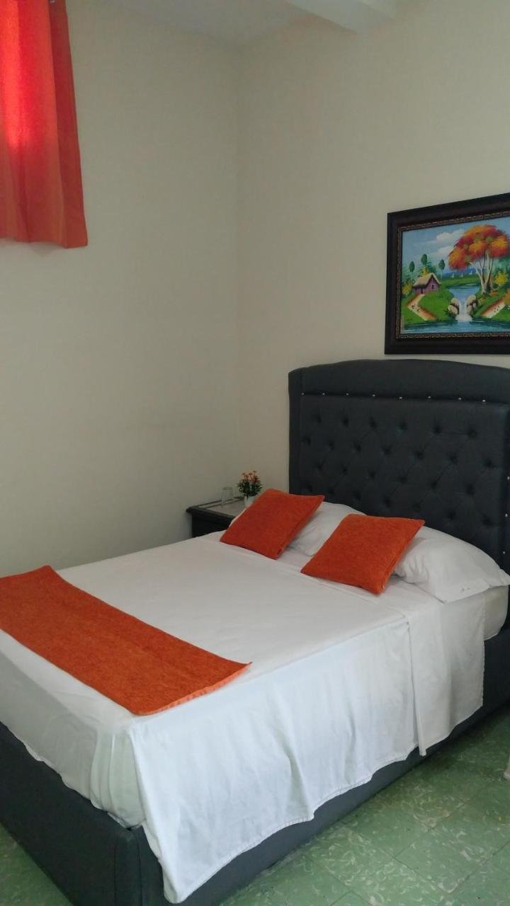 Arboleda Hostal Santo Domingo Esterno foto