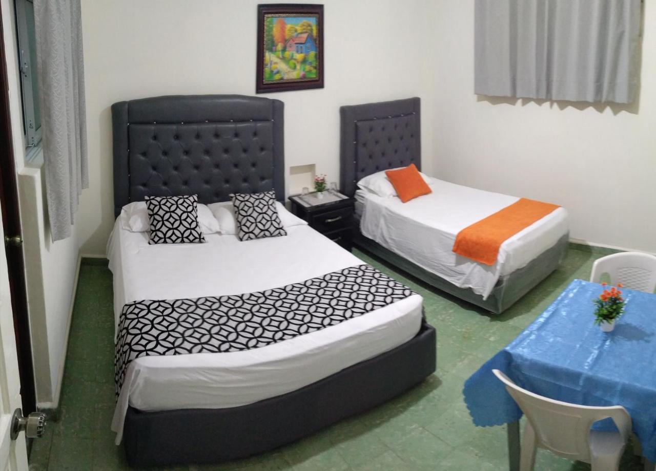Arboleda Hostal Santo Domingo Esterno foto