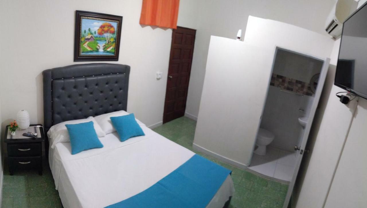 Arboleda Hostal Santo Domingo Esterno foto